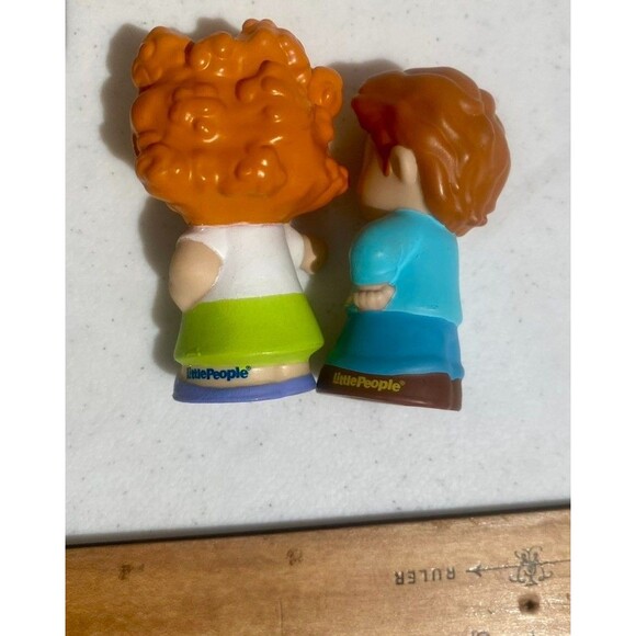 Fisher Price Little People Ice Cream Parlor Shop Playset with TWO Little Figures - Picture 13 of 13